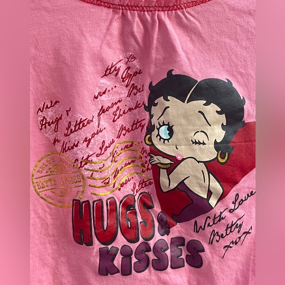 Betty Boop two Piece Pyjama Set in Size XS (Top) & Small (Shorts). - Picture 2 of 16